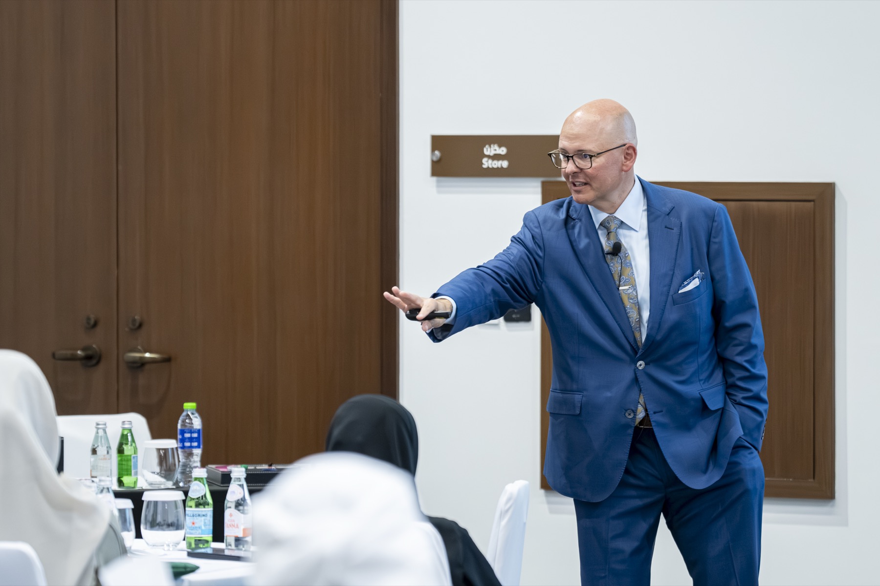 Dr. Robert Hausmann facilitating a leadership learning session